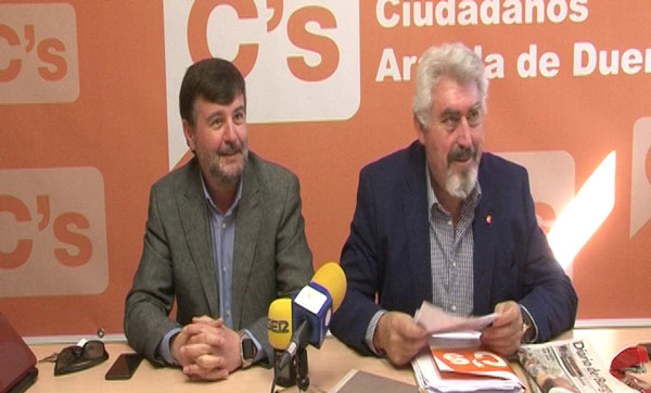 Ciudadanos rueda de prensa sobre mantenimiento N-122