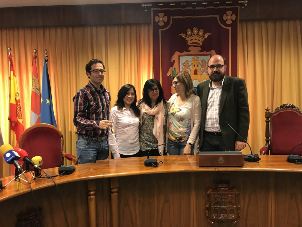 Entrega de llaves a la asociación de Autismo en Aranda