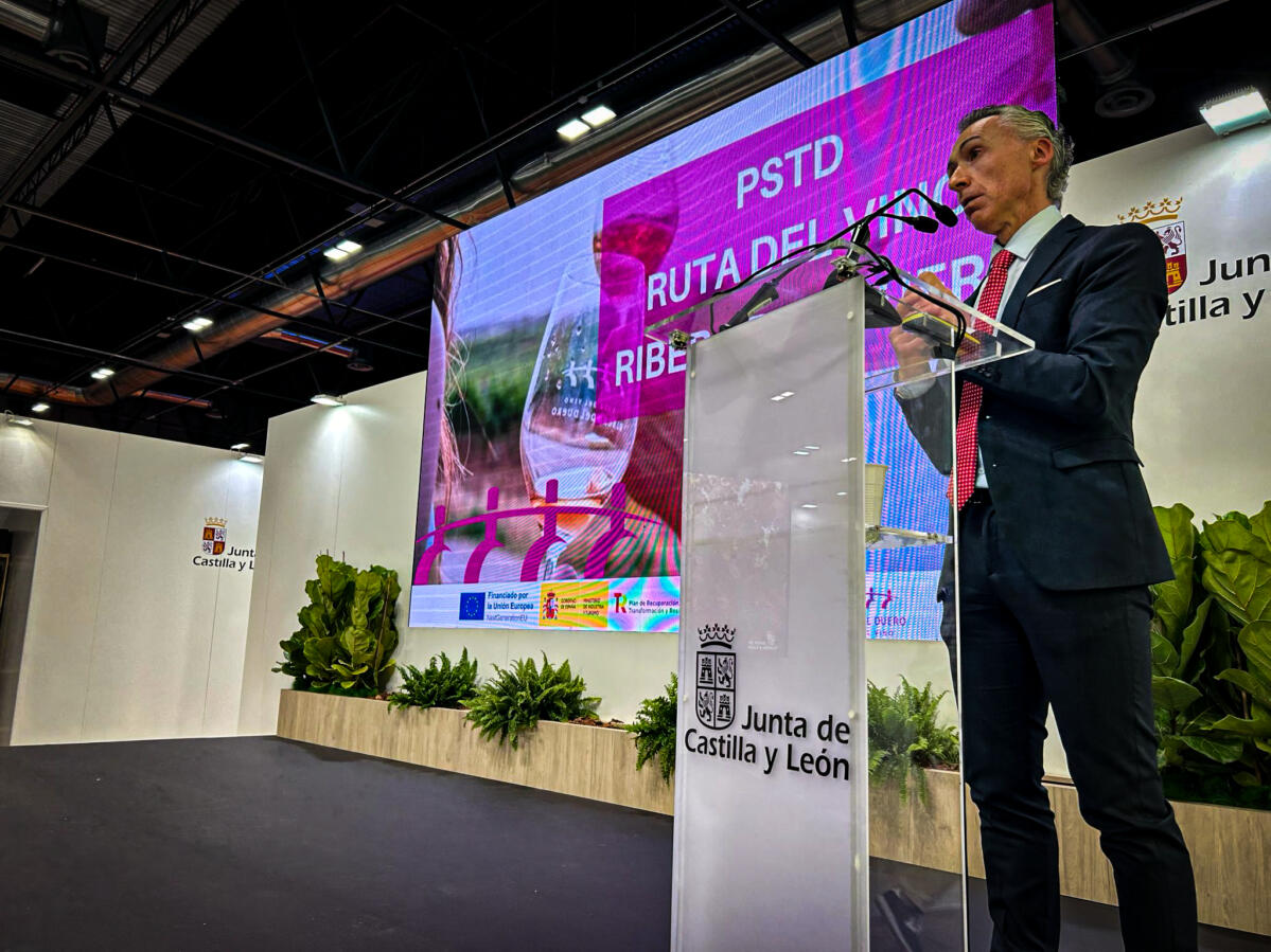 La Ruta del Vino Ribera del Duero firma en FITUR 2025 su compromiso con Biosphere Destination